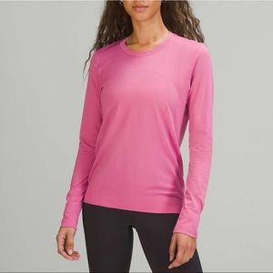 BNWT LULU Swiftly Relaxed Long Sleeve